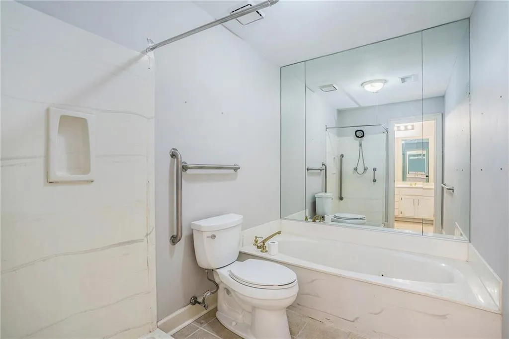 25 Westfair Court, Sandy Springs, Georgia 30328, 3 Bedrooms Bedrooms, ,2 BathroomsBathrooms,Residential,Sold,25 Westfair Court,6911868