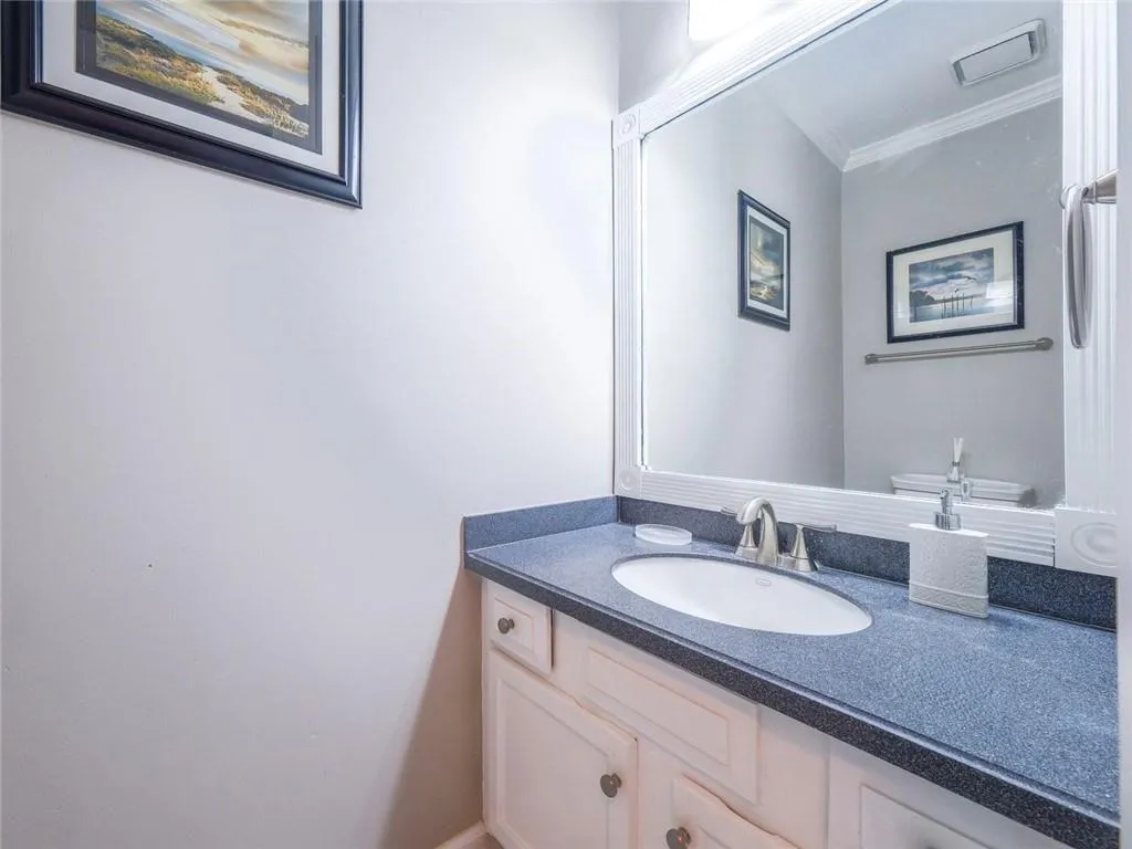 7500 Roswell Road Unit 58, Sandy Springs, Georgia 30350, 2 Bedrooms Bedrooms, ,2 BathroomsBathrooms,Residential,For Sale,7500 Roswell Road Unit 58,7696733