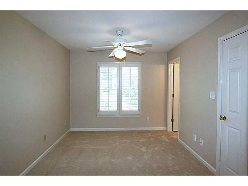 500 Fountain Oaks Way, Atlanta, Georgia 30342, 4 Bedrooms Bedrooms, ,3 BathroomsBathrooms,Residential,Sold,500 Fountain Oaks Way,5596287