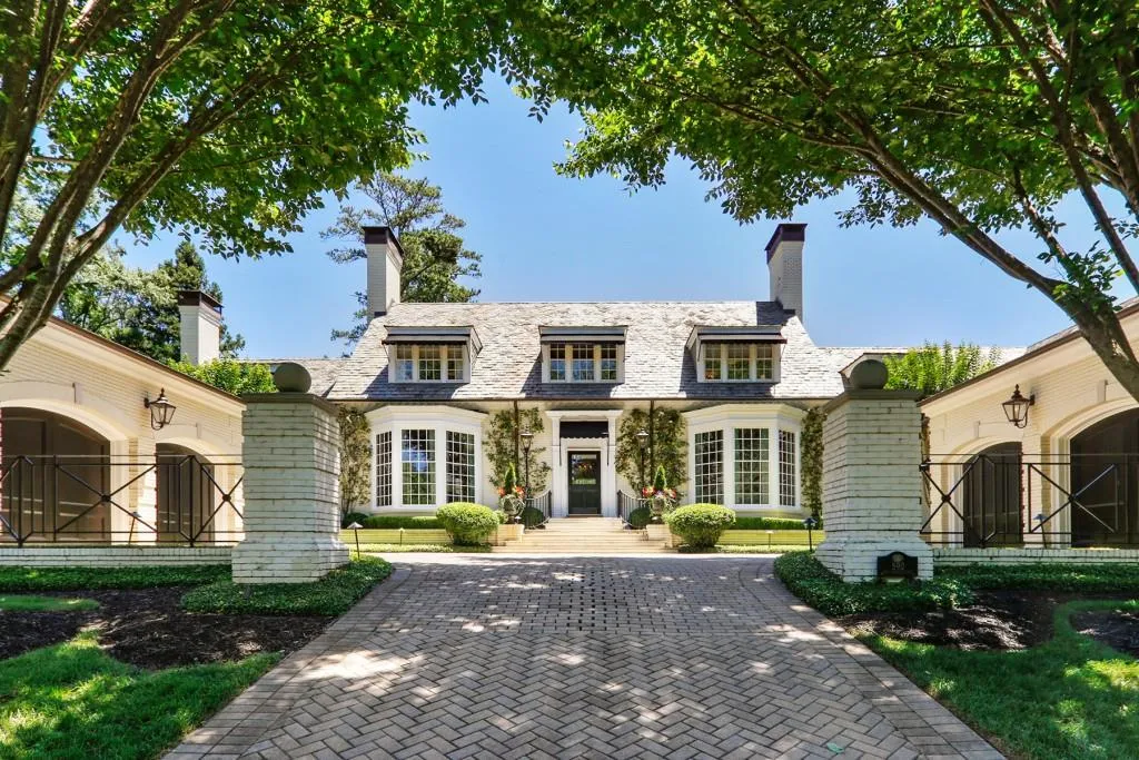 590 Old Cobblestone Drive, Sandy Springs, Georgia 30350, 5 Bedrooms Bedrooms, ,6 BathroomsBathrooms,Residential,Sold,590 Old Cobblestone Drive,6792697