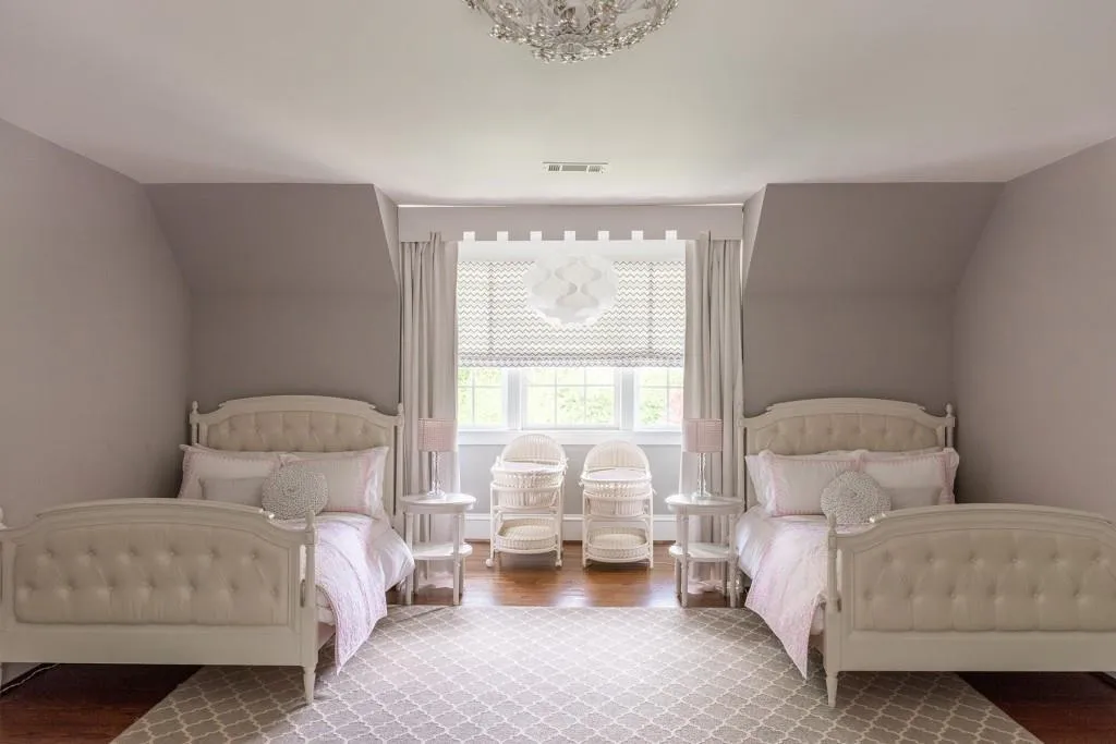 590 Old Cobblestone Drive, Sandy Springs, Georgia 30350, 5 Bedrooms Bedrooms, ,6 BathroomsBathrooms,Residential,Sold,590 Old Cobblestone Drive,6792697