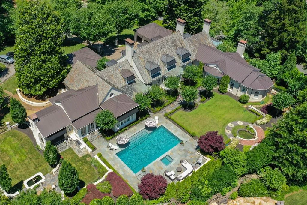 590 Old Cobblestone Drive, Sandy Springs, Georgia 30350, 5 Bedrooms Bedrooms, ,6 BathroomsBathrooms,Residential,Sold,590 Old Cobblestone Drive,6792697