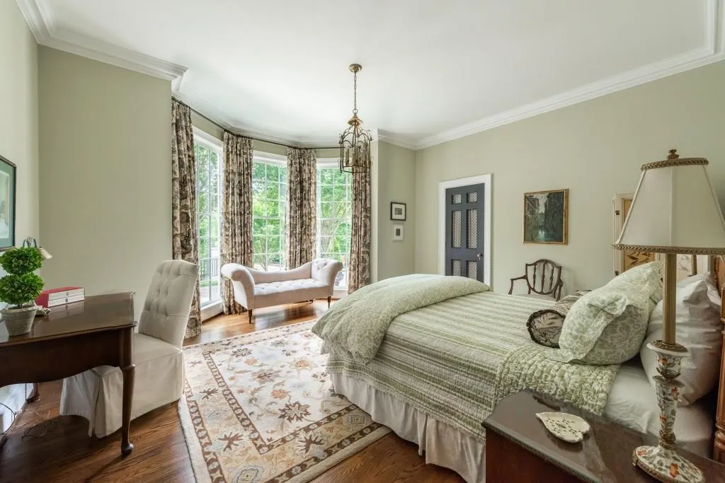 590 Old Cobblestone Drive, Sandy Springs, Georgia 30350, 5 Bedrooms Bedrooms, ,6 BathroomsBathrooms,Residential,Sold,590 Old Cobblestone Drive,6792697