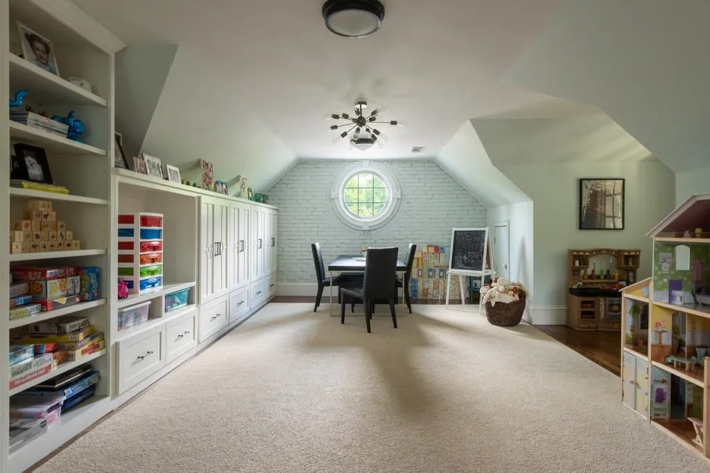 590 Old Cobblestone Drive, Sandy Springs, Georgia 30350, 5 Bedrooms Bedrooms, ,6 BathroomsBathrooms,Residential,Sold,590 Old Cobblestone Drive,6792697