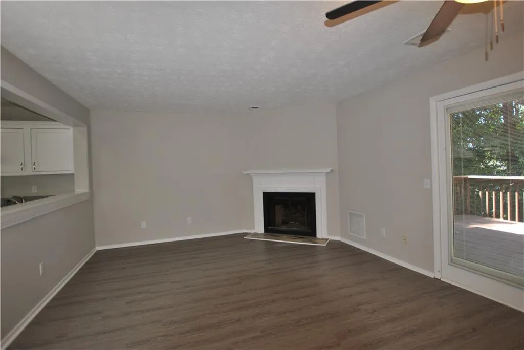 1502 Queen Anne Court, Sandy Springs, Georgia 30350, 2 Bedrooms Bedrooms, ,2 BathroomsBathrooms,Residential,Sold,1502 Queen Anne Court,6963330