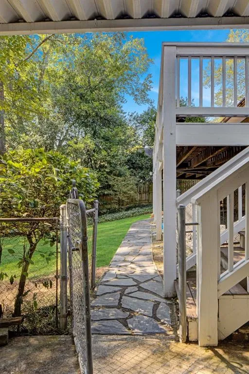 2493 Parkdale Place Ne, Atlanta, Georgia 30305, 3 Bedrooms Bedrooms, ,2 BathroomsBathrooms,Residential,For Sale,2493 Parkdale Place Ne,7654926