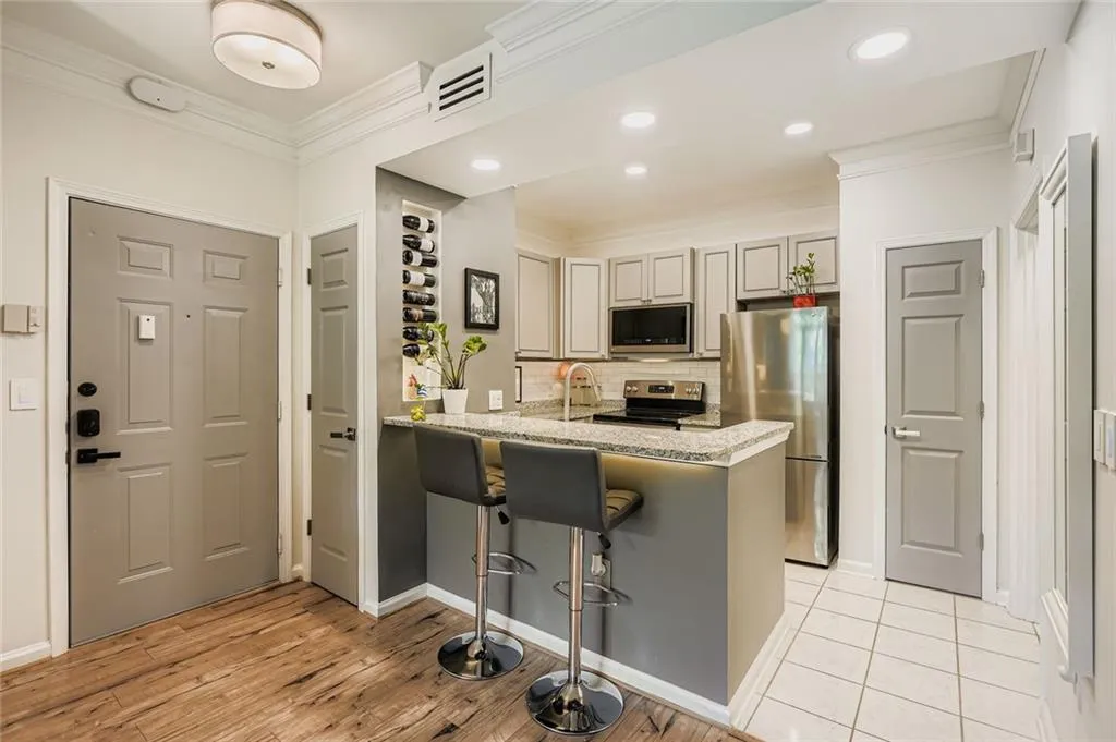 955 Juniper Street Ne Unit #1317, Atlanta, Georgia 30309, 1 Bedroom Bedrooms, 0 ,1 BathroomBathrooms,Residential,For Sale,955 Juniper Street Ne Unit #1317,7762166