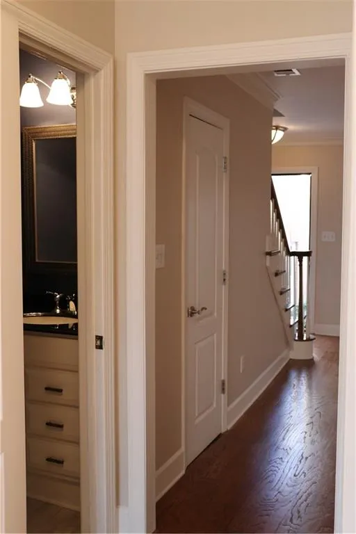 7500 Roswell Road Unit 118, Sandy Springs, Georgia 30350, 2 Bedrooms Bedrooms, ,2 BathroomsBathrooms,Residential,Sold,7500 Roswell Road Unit 118,6530431