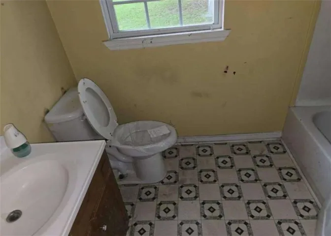1170
