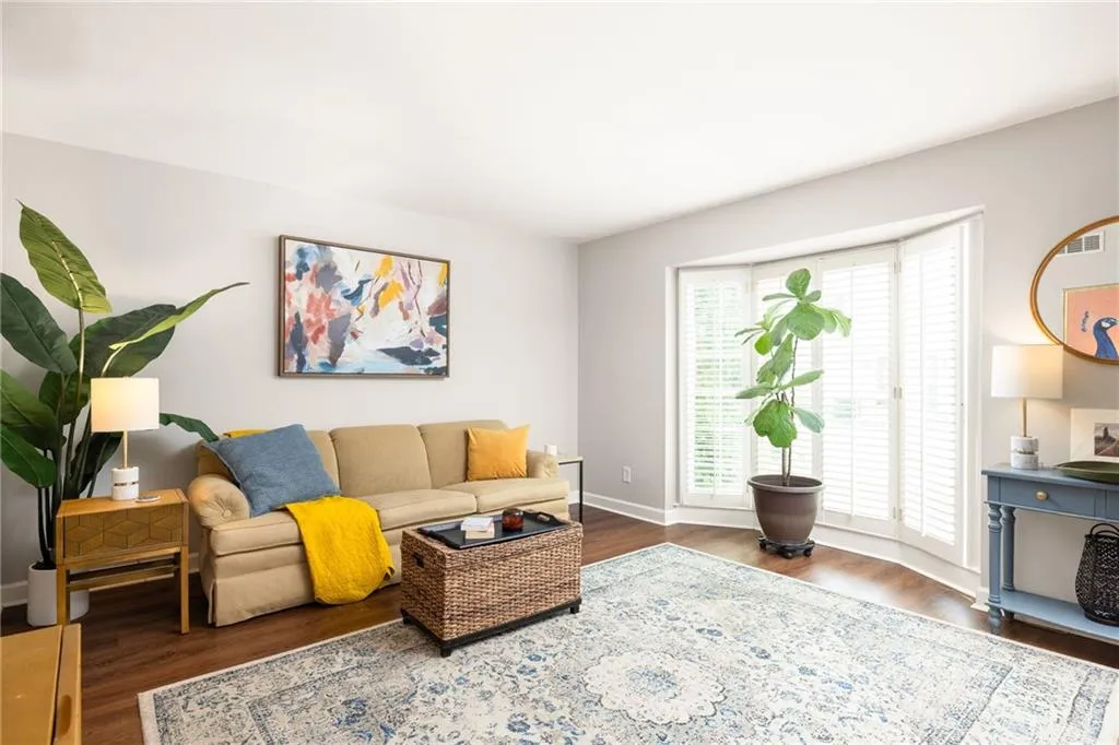 136 Peachtree Memorial Drive Nw Unit Ga1, Atlanta, Georgia 30309, 2 Bedrooms Bedrooms, ,1 BathroomBathrooms,Residential,For Sale,136 Peachtree Memorial Drive Nw Unit Ga1,7636060
