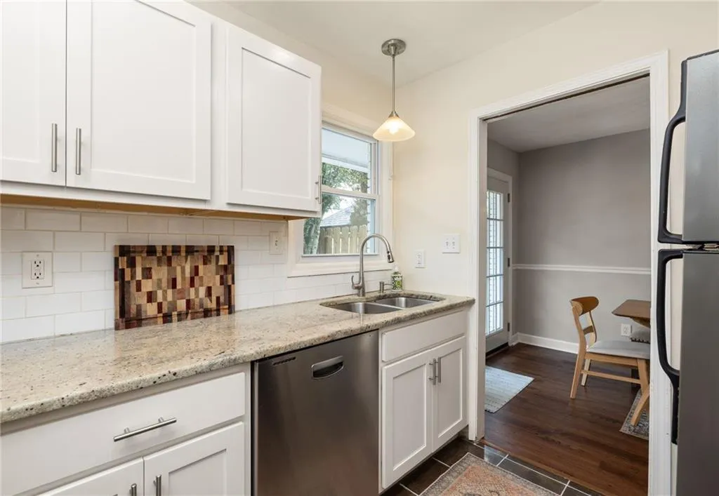 136 Peachtree Memorial Drive Nw Unit Ga1, Atlanta, Georgia 30309, 2 Bedrooms Bedrooms, ,1 BathroomBathrooms,Residential,For Sale,136 Peachtree Memorial Drive Nw Unit Ga1,7636060