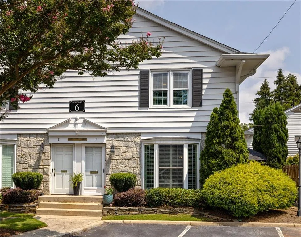 136 Peachtree Memorial Drive Nw Unit Ga1, Atlanta, Georgia 30309, 2 Bedrooms Bedrooms, ,1 BathroomBathrooms,Residential,For Sale,136 Peachtree Memorial Drive Nw Unit Ga1,7636060