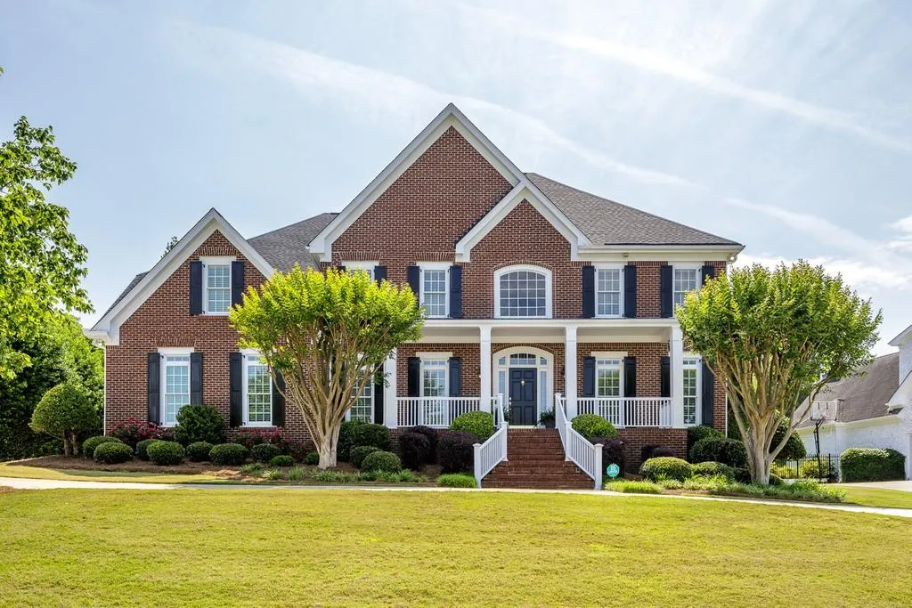 135 Saddleview Run, Sandy Springs, Georgia 30350, 5 Bedrooms Bedrooms, ,5 BathroomsBathrooms,Residential,Sold,135 Saddleview Run,6808637