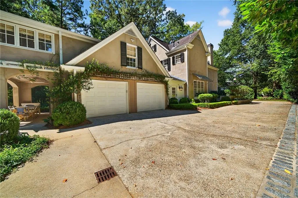 3389 Rilman Road Nw, Atlanta, Georgia 30327, 5 Bedrooms Bedrooms, ,6 BathroomsBathrooms,Residential,For Sale,3389 Rilman Road Nw,7642143
