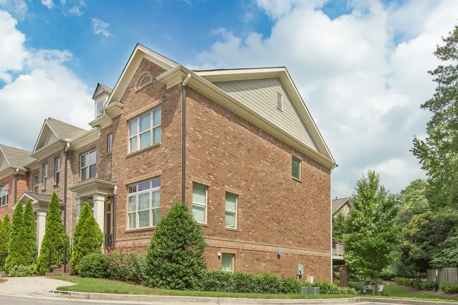 1228 Lavista Circle Ne, Atlanta, Georgia 30324, 3 Bedrooms Bedrooms, ,3 BathroomsBathrooms,Residential,Sold,1228 Lavista Circle Ne,5741625