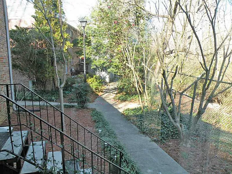 6700 Roswell Road Unit 12a, Sandy Springs, Georgia 30328, 3 Bedrooms Bedrooms, ,2 BathroomsBathrooms,Residential,Sold,6700 Roswell Road Unit 12a,5106667