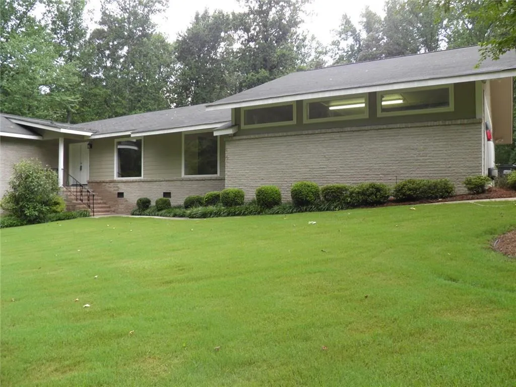 415 River Valley Road Nw, Atlanta, Georgia 30328, 4 Bedrooms Bedrooms, ,3 BathroomsBathrooms,Residential,Sold,415 River Valley Road Nw,5867617