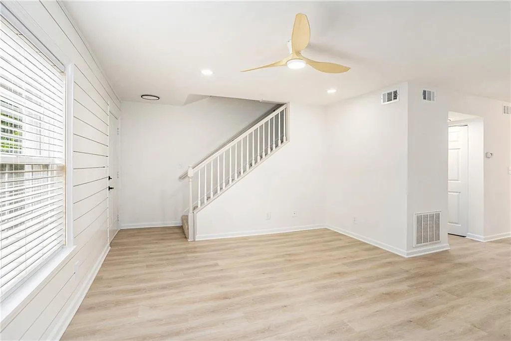 1204 Brighton Point, Atlanta, Georgia 30328, 2 Bedrooms Bedrooms, ,2 BathroomsBathrooms,Residential,Sold,1204 Brighton Point,7458831