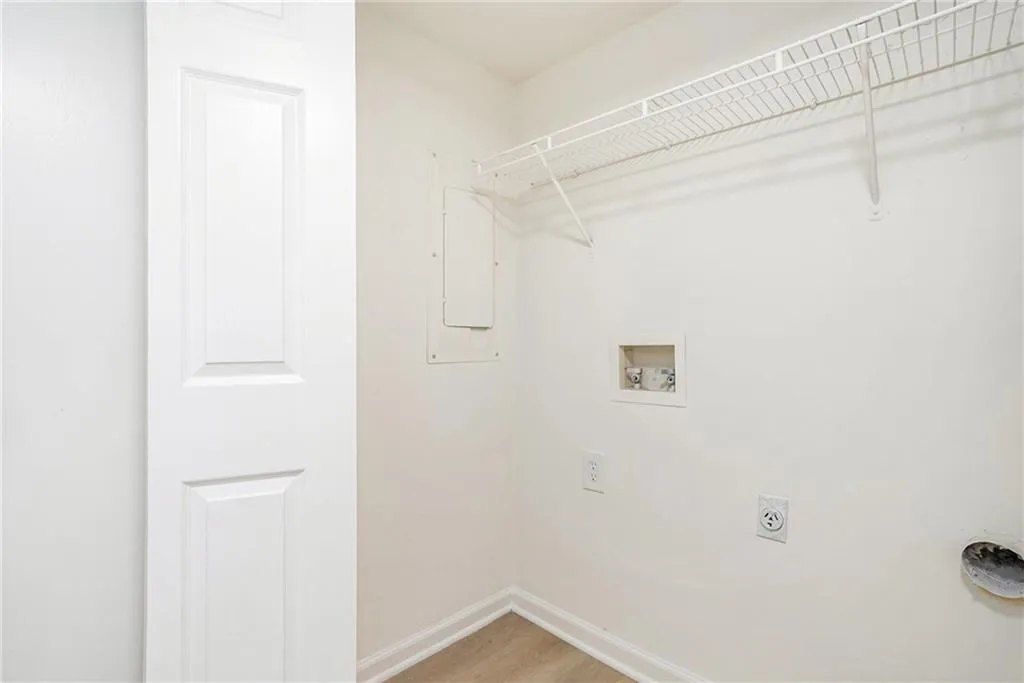 1204 Brighton Point, Atlanta, Georgia 30328, 2 Bedrooms Bedrooms, ,2 BathroomsBathrooms,Residential,Sold,1204 Brighton Point,7458831