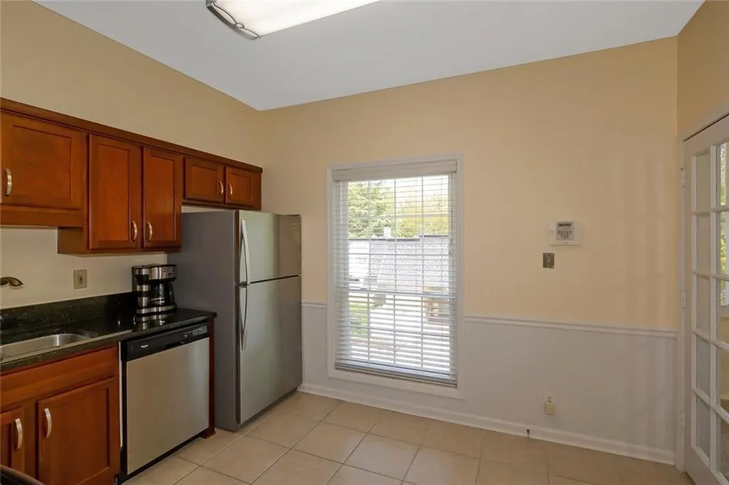 5145 Chemin De Vie Unit 5145, Atlanta, Georgia 30342, 2 Bedrooms Bedrooms, ,2 BathroomsBathrooms,Residential,Sold,5145 Chemin De Vie Unit 5145,6009828