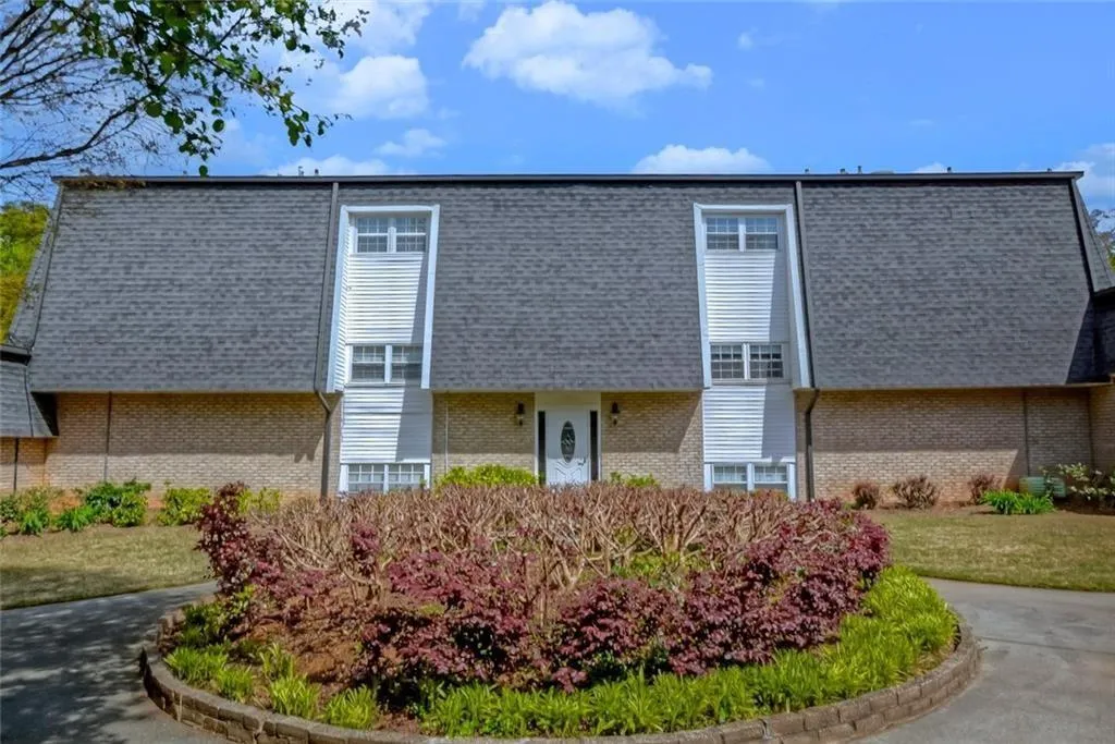 5145 Chemin De Vie Unit 5145, Atlanta, Georgia 30342, 2 Bedrooms Bedrooms, ,2 BathroomsBathrooms,Residential,Sold,5145 Chemin De Vie Unit 5145,6009828