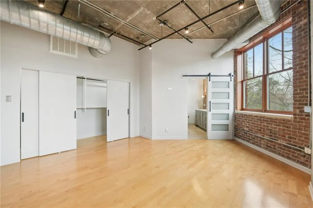 3235 Roswell Road Ne Unit 506, Atlanta, Georgia 30305, 3 Bedrooms Bedrooms, 0 ,3 BathroomsBathrooms,Residential,For Sale,3235 Roswell Road Ne Unit 506,7731025