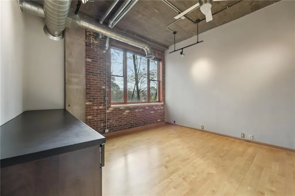 3235 Roswell Road Ne Unit 506, Atlanta, Georgia 30305, 3 Bedrooms Bedrooms, 0 ,3 BathroomsBathrooms,Residential,For Sale,3235 Roswell Road Ne Unit 506,7731025