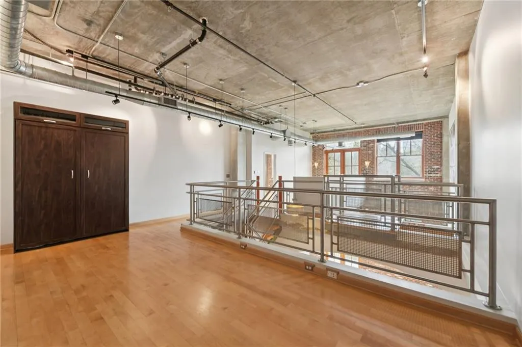 3235 Roswell Road Ne Unit 506, Atlanta, Georgia 30305, 3 Bedrooms Bedrooms, 0 ,3 BathroomsBathrooms,Residential,For Sale,3235 Roswell Road Ne Unit 506,7731025