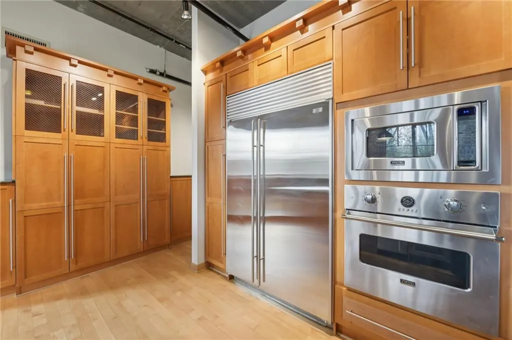 3235 Roswell Road Ne Unit 506, Atlanta, Georgia 30305, 3 Bedrooms Bedrooms, 0 ,3 BathroomsBathrooms,Residential,For Sale,3235 Roswell Road Ne Unit 506,7731025