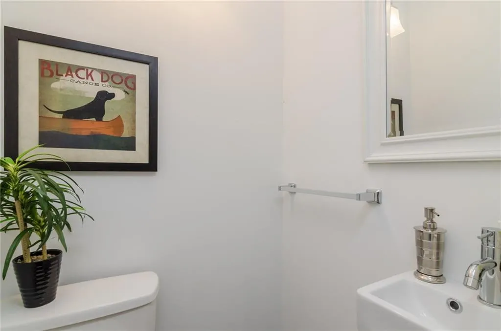 5280 High Point Road, Sandy Springs, Georgia 30342, 4 Bedrooms Bedrooms, ,4 BathroomsBathrooms,Residential,Sold,5280 High Point Road,5852658