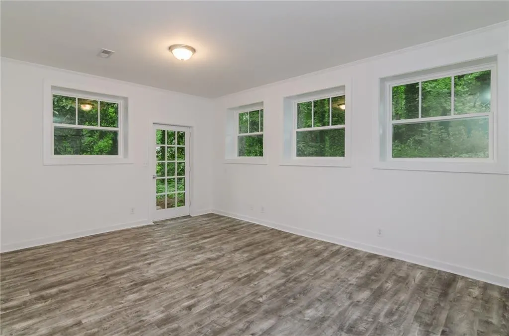 5280 High Point Road, Sandy Springs, Georgia 30342, 4 Bedrooms Bedrooms, ,4 BathroomsBathrooms,Residential,Sold,5280 High Point Road,5852658