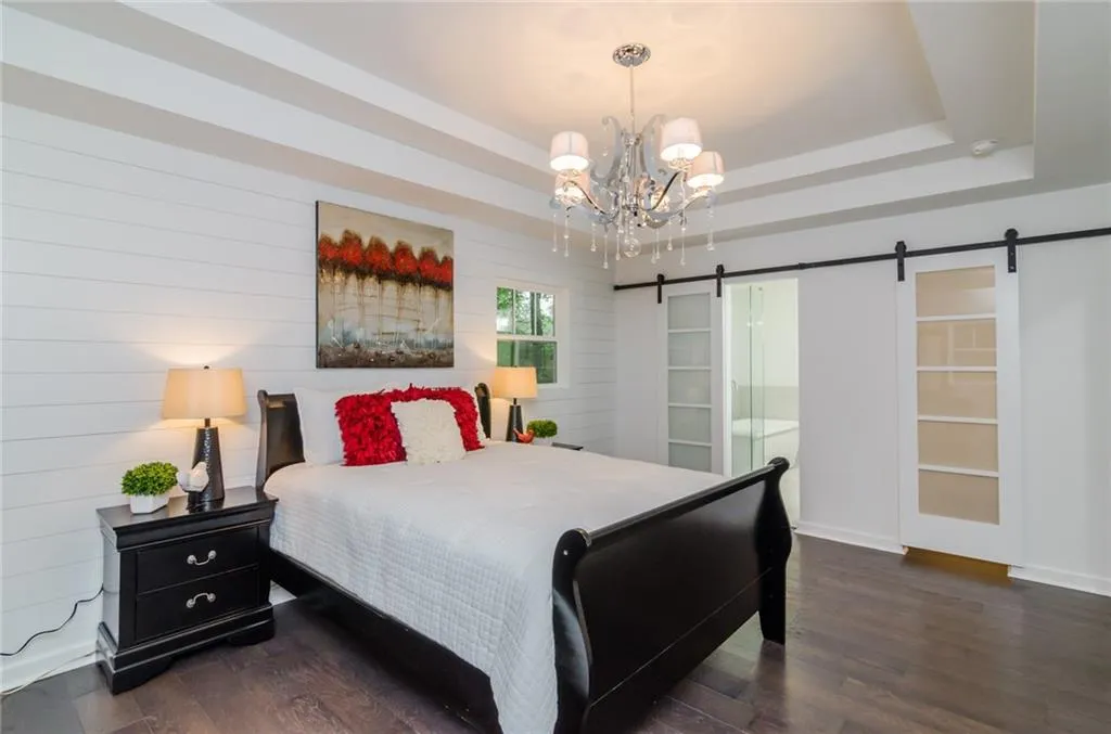 5280 High Point Road, Sandy Springs, Georgia 30342, 4 Bedrooms Bedrooms, ,4 BathroomsBathrooms,Residential,Sold,5280 High Point Road,5852658