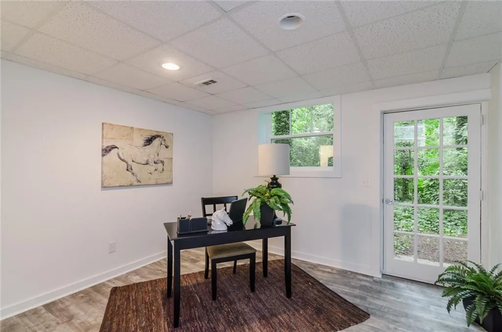 5280 High Point Road, Sandy Springs, Georgia 30342, 4 Bedrooms Bedrooms, ,4 BathroomsBathrooms,Residential,Sold,5280 High Point Road,5852658