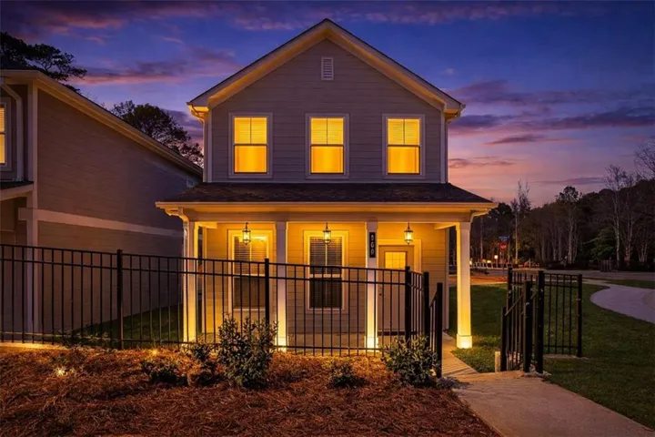 360 Dempsey Drive, Fayetteville, Georgia 30214