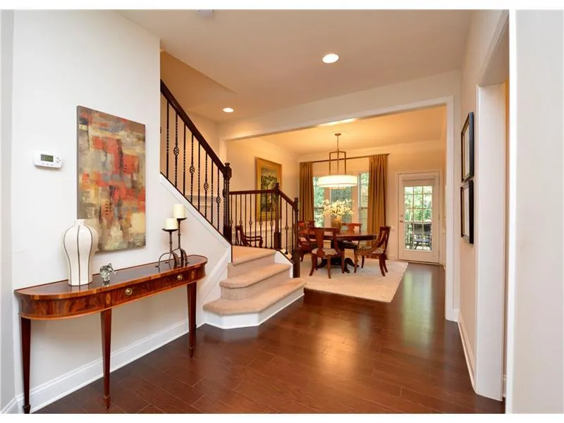 3695 E Paces Walk Ne Unit 3695, Atlanta, Georgia 30326, 3 Bedrooms Bedrooms, ,3 BathroomsBathrooms,Residential,Sold,3695 E Paces Walk Ne Unit 3695,5747226
