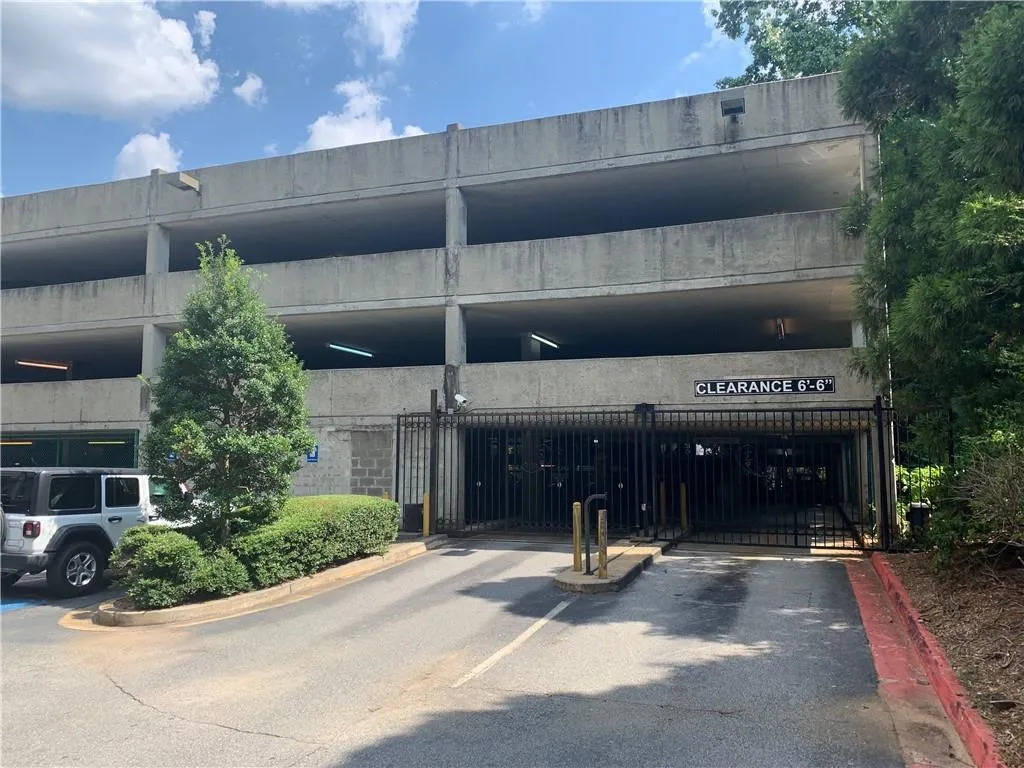 795 Hammond Drive Unit 806, Atlanta, Georgia 30328, 2 Bedrooms Bedrooms, ,1 BathroomBathrooms,Residential,Sold,795 Hammond Drive Unit 806,6749982