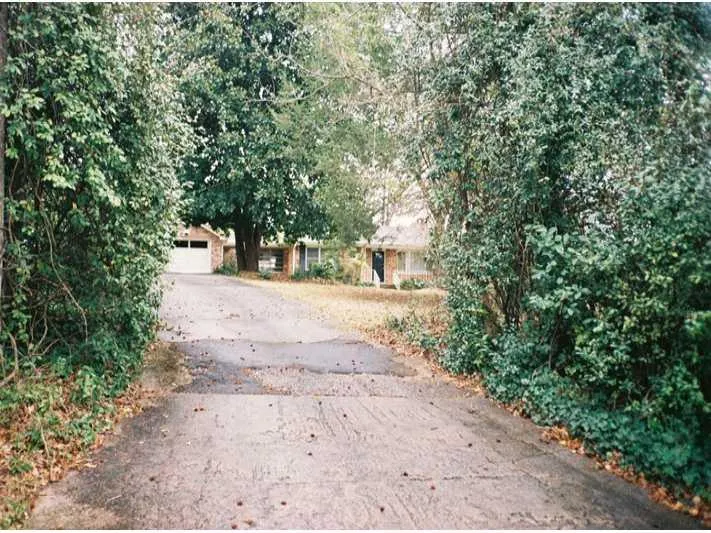 4975 Peachtree Dunwoody Road, Atlanta, Georgia 30342, 2 Bedrooms Bedrooms, ,2 BathroomsBathrooms,Residential,Sold,4975 Peachtree Dunwoody Road,4331554