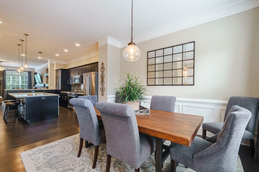 405 Alderwood Street, Sandy Springs, Georgia 30328, 3 Bedrooms Bedrooms, ,3 BathroomsBathrooms,Residential,Sold,405 Alderwood Street,7275747