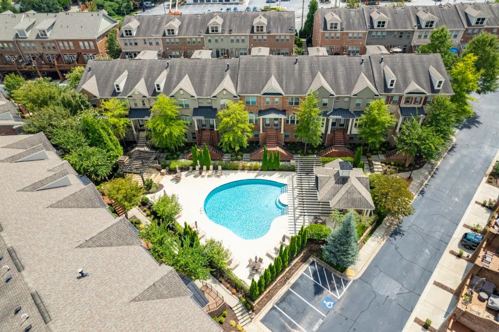 405 Alderwood Street, Sandy Springs, Georgia 30328, 3 Bedrooms Bedrooms, ,3 BathroomsBathrooms,Residential,Sold,405 Alderwood Street,7275747