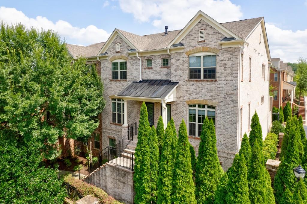 405 Alderwood Street, Sandy Springs, Georgia 30328, 3 Bedrooms Bedrooms, ,3 BathroomsBathrooms,Residential,Sold,405 Alderwood Street,7275747