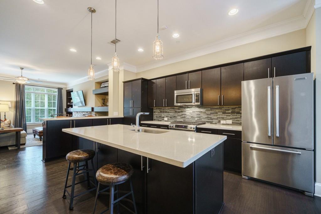 405 Alderwood Street, Sandy Springs, Georgia 30328, 3 Bedrooms Bedrooms, ,3 BathroomsBathrooms,Residential,Sold,405 Alderwood Street,7275747