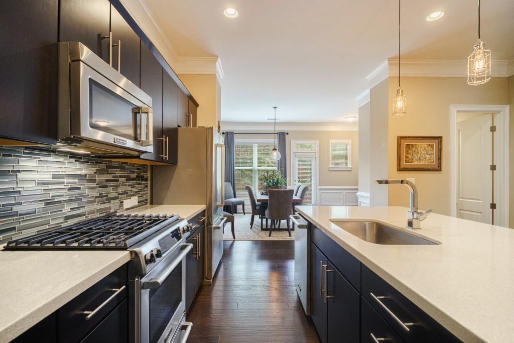 405 Alderwood Street, Sandy Springs, Georgia 30328, 3 Bedrooms Bedrooms, ,3 BathroomsBathrooms,Residential,Sold,405 Alderwood Street,7275747