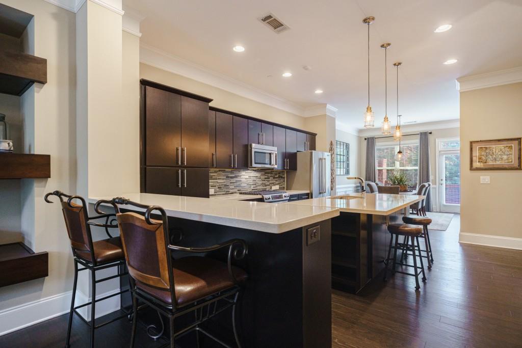 405 Alderwood Street, Sandy Springs, Georgia 30328, 3 Bedrooms Bedrooms, ,3 BathroomsBathrooms,Residential,Sold,405 Alderwood Street,7275747