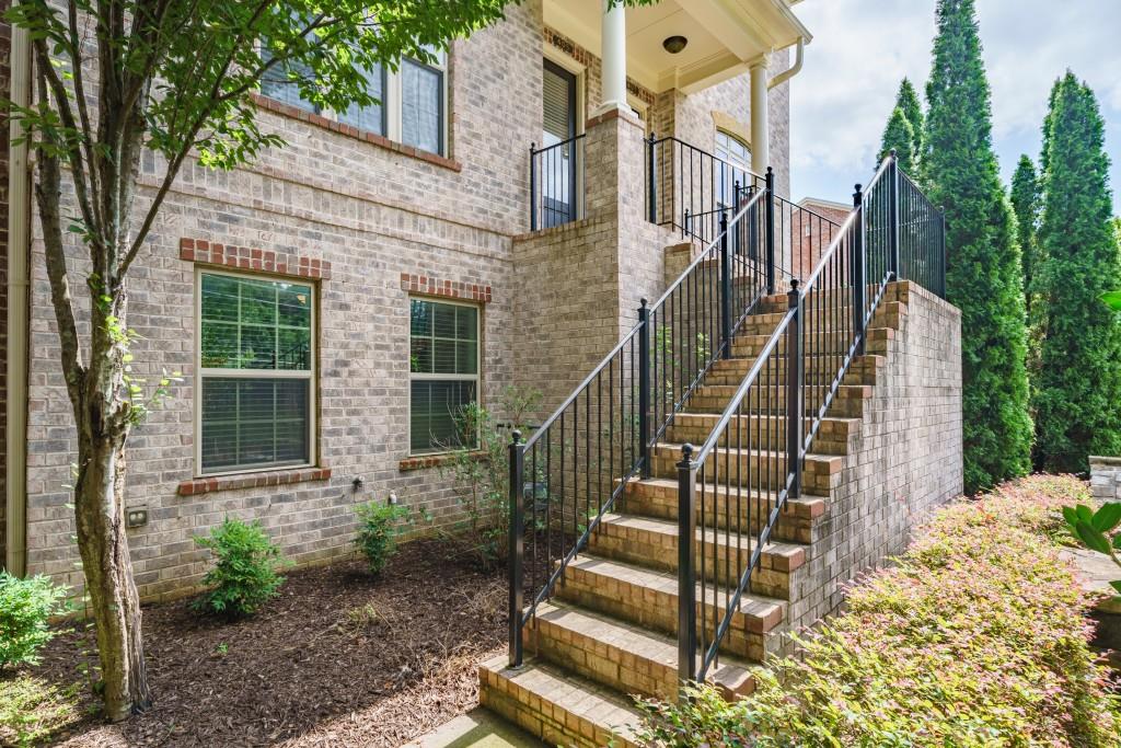 405 Alderwood Street, Sandy Springs, Georgia 30328, 3 Bedrooms Bedrooms, ,3 BathroomsBathrooms,Residential,Sold,405 Alderwood Street,7275747