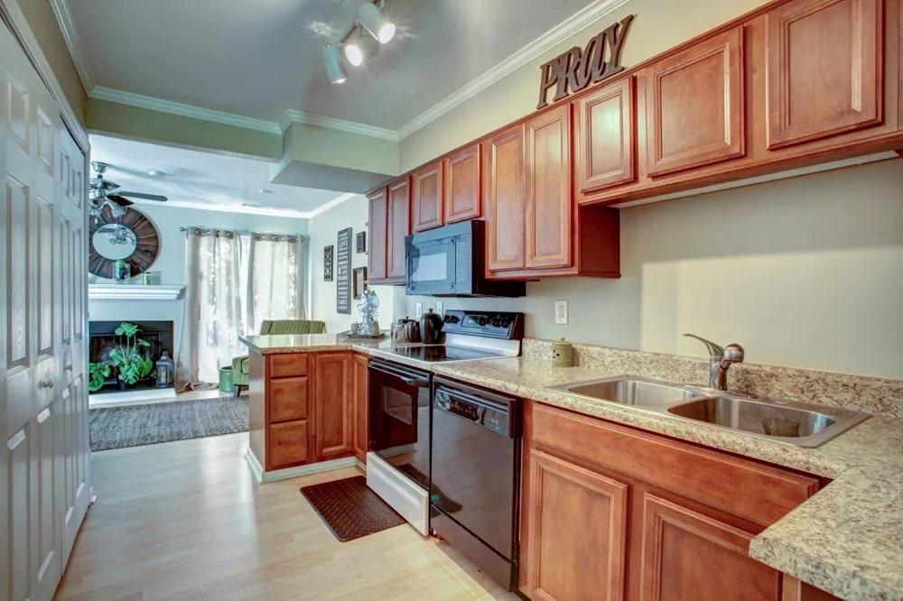 3802 Stonewall Terrace Se, Atlanta, Georgia 30339, 3 Bedrooms Bedrooms, ,2 BathroomsBathrooms,Residential,Sold,3802 Stonewall Terrace Se,5757607