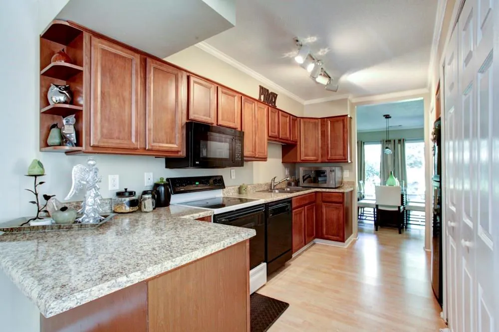 3802 Stonewall Terrace Se, Atlanta, Georgia 30339, 3 Bedrooms Bedrooms, ,2 BathroomsBathrooms,Residential,Sold,3802 Stonewall Terrace Se,5757607