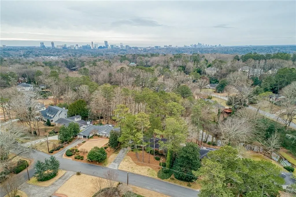 140 Forrest Lake Drive Nw, Sandy Springs, Georgia 30327, 5 Bedrooms Bedrooms, ,3 BathroomsBathrooms,Residential,Sold,140 Forrest Lake Drive Nw,6999966