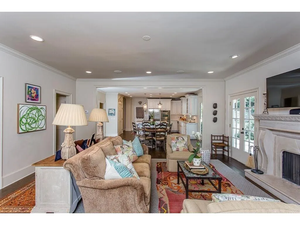 1317 Wesley Place Nw, Atlanta, Georgia 30327, 6 Bedrooms Bedrooms, ,5 BathroomsBathrooms,Residential,Sold,1317 Wesley Place Nw,5806192