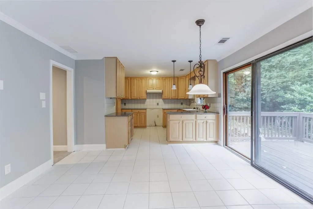 505 Wyncourtney Drive, Sandy Springs, Georgia 30328, 4 Bedrooms Bedrooms, ,2 BathroomsBathrooms,Residential,Sold,505 Wyncourtney Drive,6564714