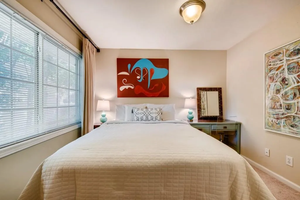 6940 Roswell Road Unit 21-d, Sandy Springs, Georgia 30328, 2 Bedrooms Bedrooms, ,1 BathroomBathrooms,Residential,Sold,6940 Roswell Road Unit 21-d,6553208